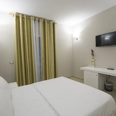 Sun Hotel