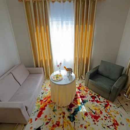 Sun Hotel
