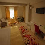 Sun Hotel