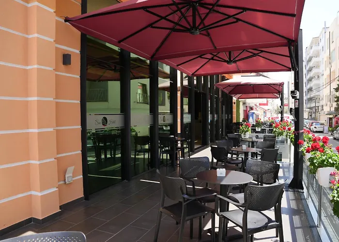 Sun فندق دراس