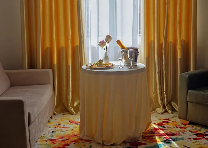 Sun فندق دراس